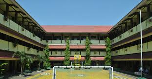Gedung SMA Negeri 1 Praya Tengah